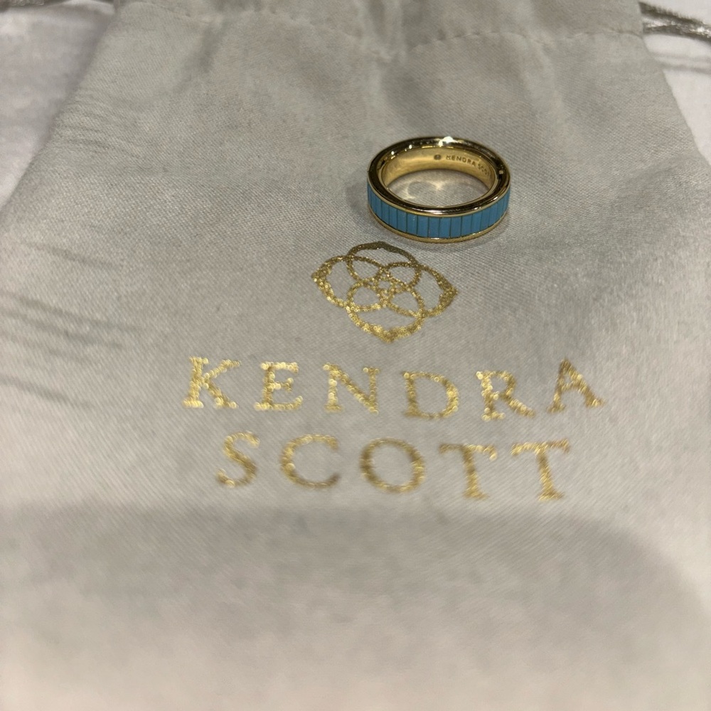 Kendra Scott. Jack Vintage Gold Band Ring in Teal Crystal / Turquoise Baguette.